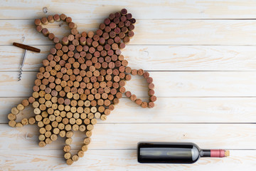 Sea turtle made of corks with wine bottle