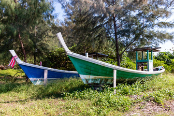 Obraz na płótnie Canvas Traditional longtail boats in Thailand