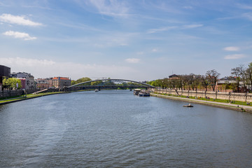 Obraz premium Le Vistule à Cracovie, entre le quartier Juif et le Ghetto