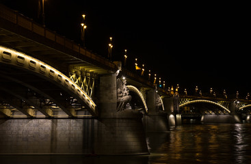 Margaretenbrücke by night,  Budapest, Ungarn