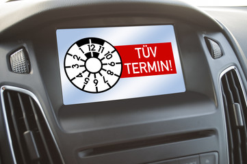 Bildschirm Monitor im Auto TÜV Termin