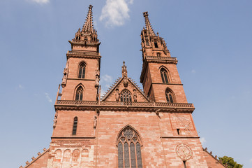 Fototapeta premium Basel, Münster, Kirche, Georgsturm, Martinsturm, Aussichtstürme, Münsterplatz, Altstadt, Stadt, Basel-Stadt, Grossbasel, Sommer, Schweiz