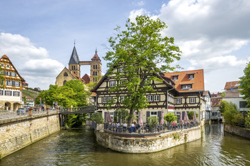 Naklejka premium Esslingen am Neckar, Blick zur Stadtkirche Sankt Dionys 