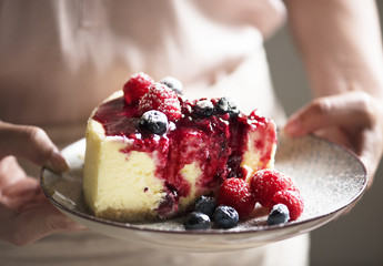 Fresh berry cheescake food photography recipe idea