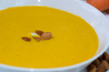 Crema de Zanahoria, Avena y Almendra