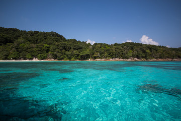 Fototapeta na wymiar Beautiful tropical Thailand with beach, Blue Sea and White Sand