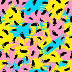 Obraz na płótnie Canvas Seamless pattern with black footprint and colorful abstract brush strokes.