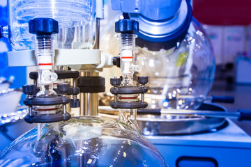 Chemical production. Devices for chemical reaction. Chemical laboratory.