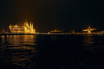 Obraz premium Budapest, Hungary - 17 April 2018: Parliament building in the night illumination.