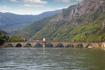 Fototapeta na wymiar old stone bridge Visegrad Bosnia landscape