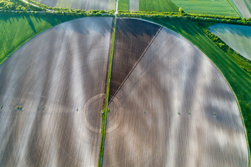 Round field with center irrigation system