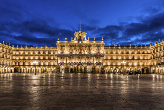 Night view of Plaza Mayor, Salamanca, Castile and Leon, Spain