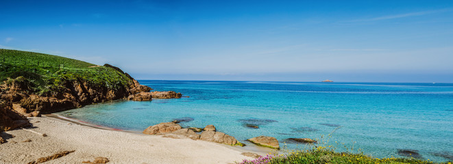 Bucht mit türkis blauen Wasser Capo di Feno Korsika 