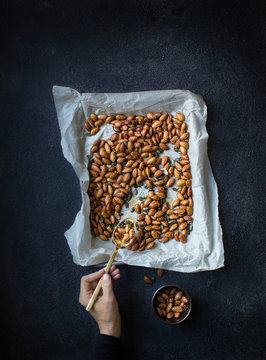 Roasted almonds and pumpkin seeds
