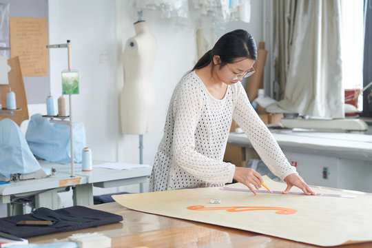 Trainee to study fashion design in the studio