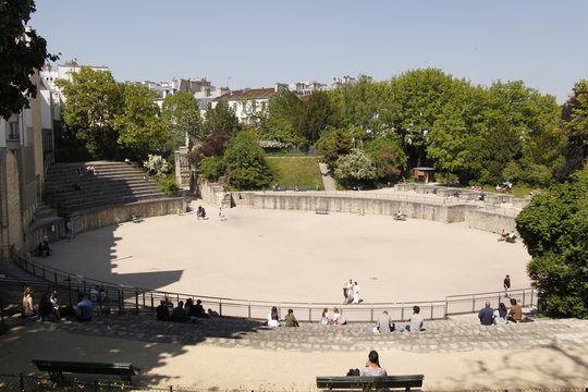 Ar&egrave;nes de Lut&egrave;ce &agrave; Paris