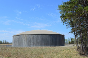 Fototapeta na wymiar Water reservoir tank for the city