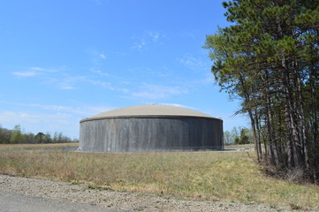 Fototapeta na wymiar Water reservoir tank for the city