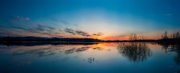 Закат над водой / Sunset over the water
