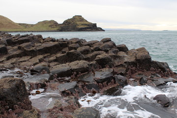 Fototapeta na wymiar Ireland Giants Causeway Beach Rocks