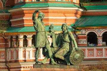 Fototapeta na wymiar Monument to Minin and Pozharsky, Saint Basil's Cathedral, Moscow, Russia