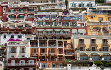 Fototapeta na wymiar Small town of Positano along Amalfi coast with its many wonderful colors and terraced houses, Campania, Italy.