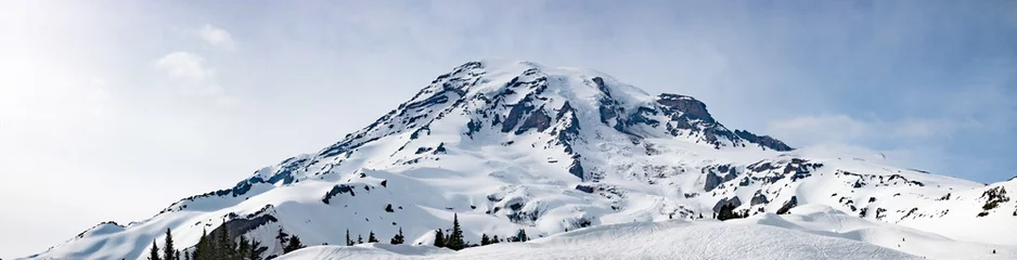 Gordijnen Mount Rainier Panoramic View - Snowy Mountain Washington State Cascade Range © CascadeCreatives