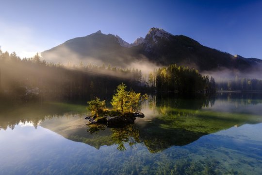 Hintersee lake with morning mist, rear high cold, Berchtesgaden National Park, Ramsau, Upper Bavaria, Bavaria, Germany, Europe