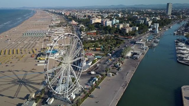 The big ferries wheel in the middle of the Rimini beach