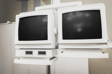 Computer Monitor alt, Monitore veraltet hängend für Labor und Medizin
