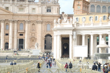  Saint Peter's Square; Saint Peter's Basilica; Key Whole View; classical architecture; landmark; ancient rome; tourist attraction