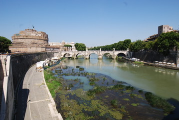  Castel Sant'Angelo; waterway; reflection; body of water; river