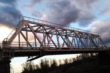 Fototapeta na wymiar railway bridge across the river