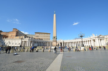  Saint Peter's Square; landmark; town square; sky; plaza