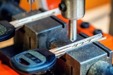 key duplication machine (locksmith)