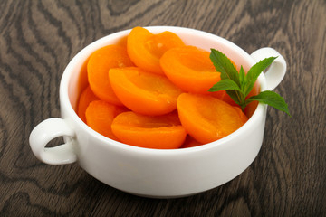 Canned apricots