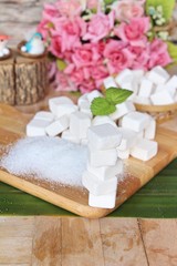 sugar cubes and white sugar for cooking