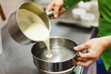 the process of straining when preparing the brule cream