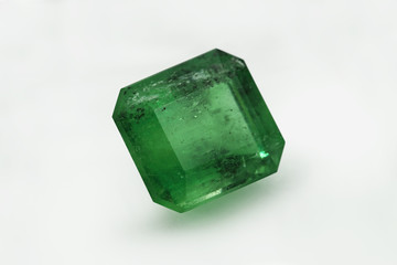 square emerald and gemstone to jewelry diamond green