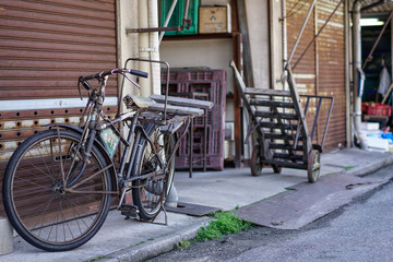 Fototapeta na wymiar 市場の自転車