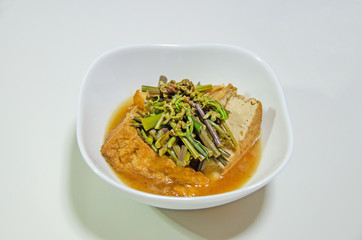 わらびと厚揚げの煮物