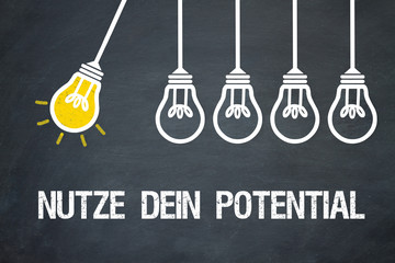 Fototapeta premium Nutze dein Potential / Lampen / Konzept