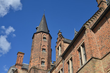 Fototapeta na wymiar Brick Building in Bruges 2 092515
