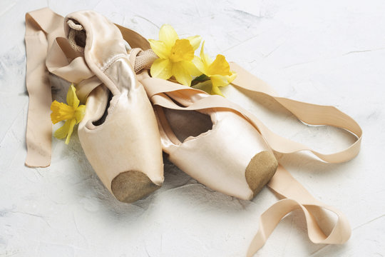 yellow flower shoes