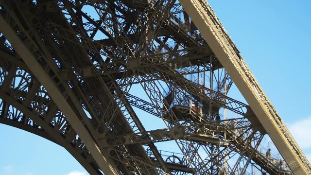 Professional video of Eiffel Tower in Paris in 4K Slow motion 60fps