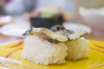 回転寿司 あわび 