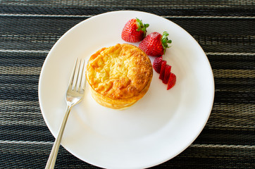 Breakfast quiche with strawberries