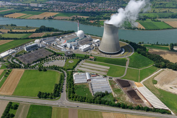 Luftaufnahme des Atomkraftwerks Leibstadt (Schweiz) © fototrm12