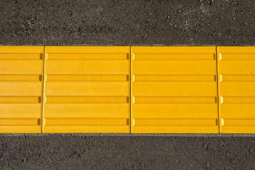 歩道の点字ブロック・誘導ブロック