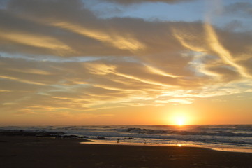 Amanecer y gaviotas